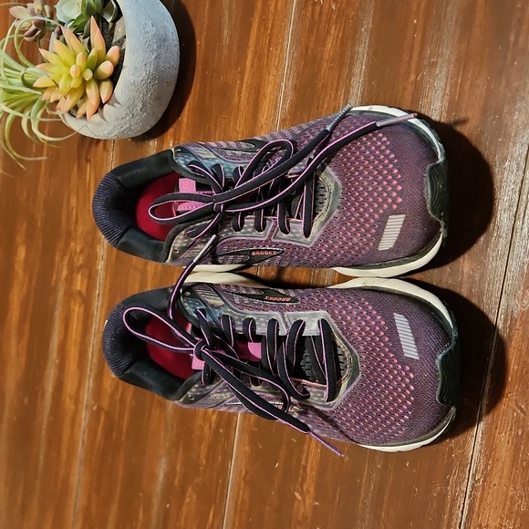 Brooks Shoes - Brooks Ghost 12 Women's Running Shoe Size 9.5